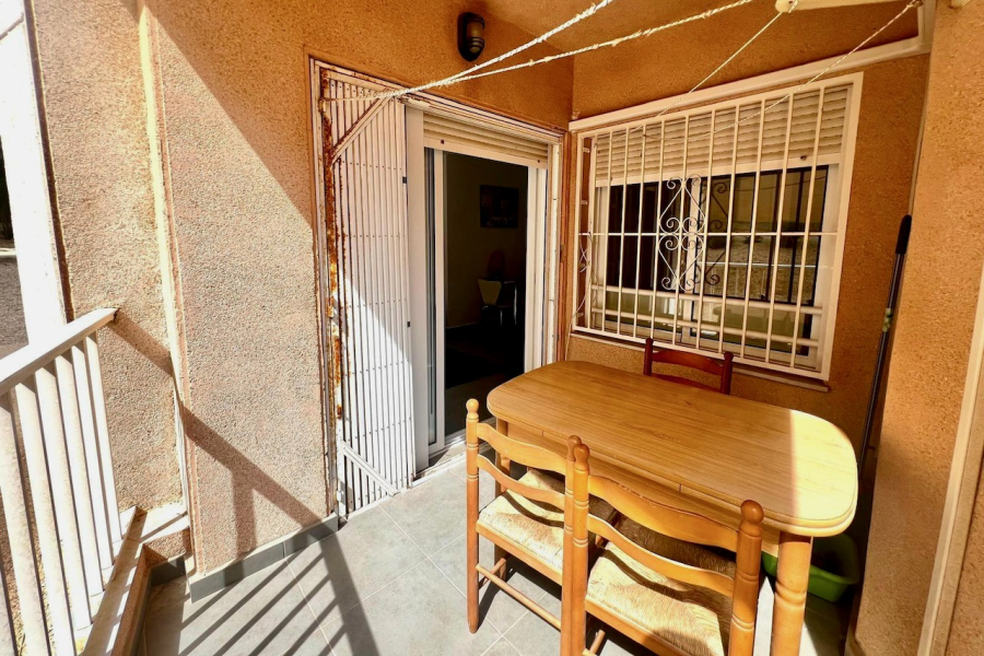 Resale - Apartment/Bungalow - Torrevieja  - La Mata