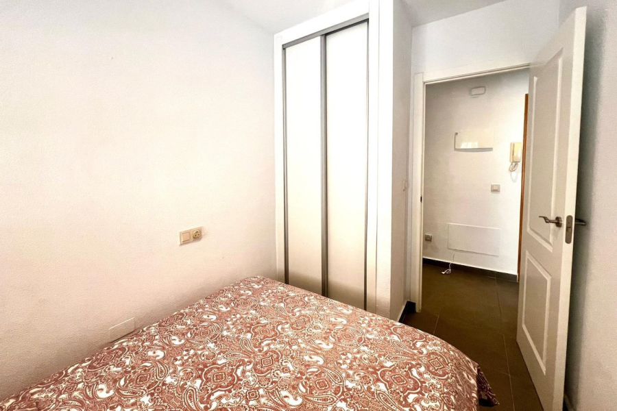 Resale - Apartment/Bungalow - Torrevieja  - La Mata