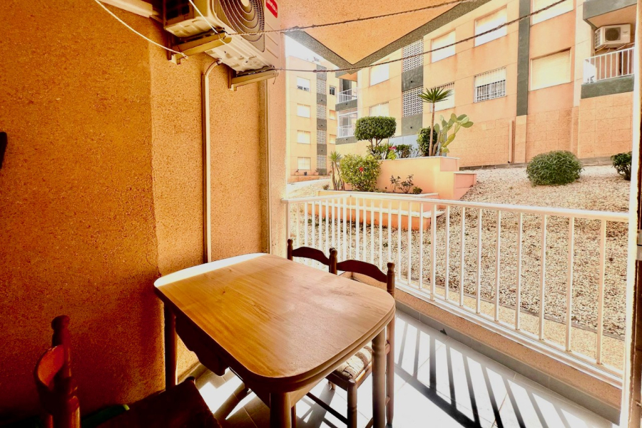 Resale - Apartment/Bungalow - Torrevieja  - La Mata