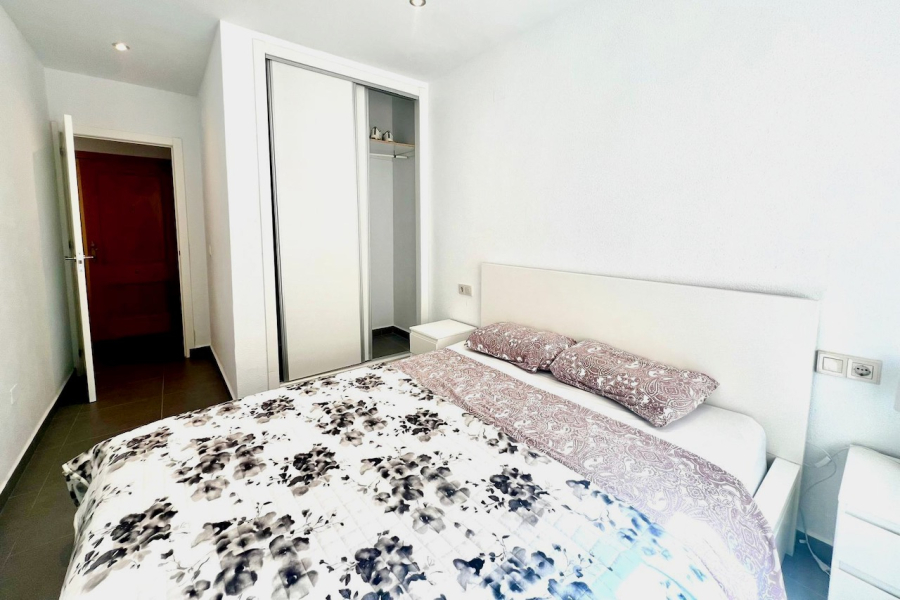 Resale - Apartment/Bungalow - Torrevieja  - La Mata
