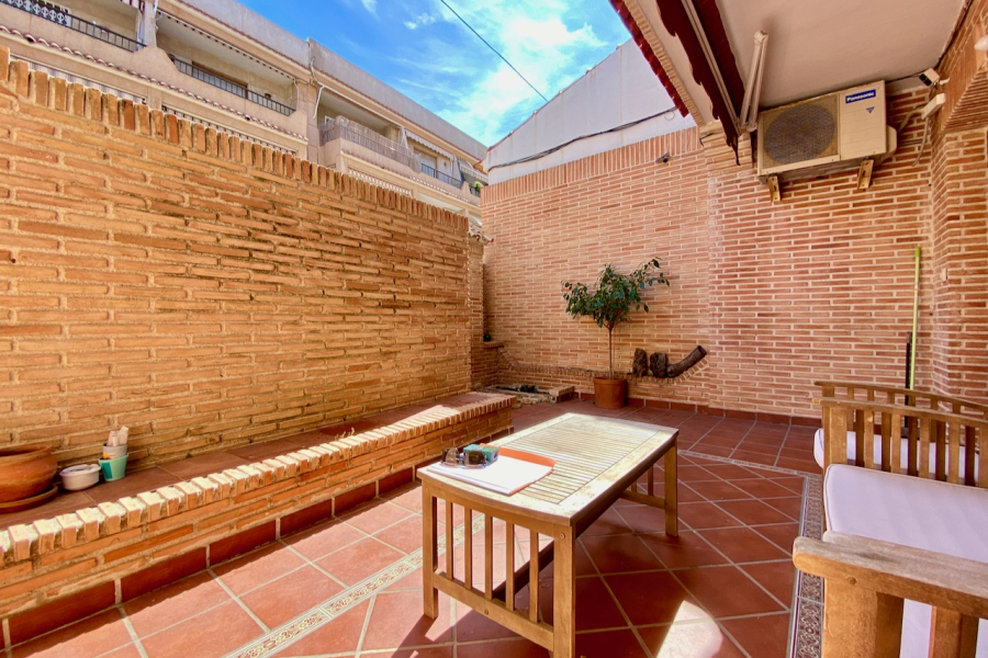 Resale - Apartamento/Bungalow - Torrevieja  - Los Locos
