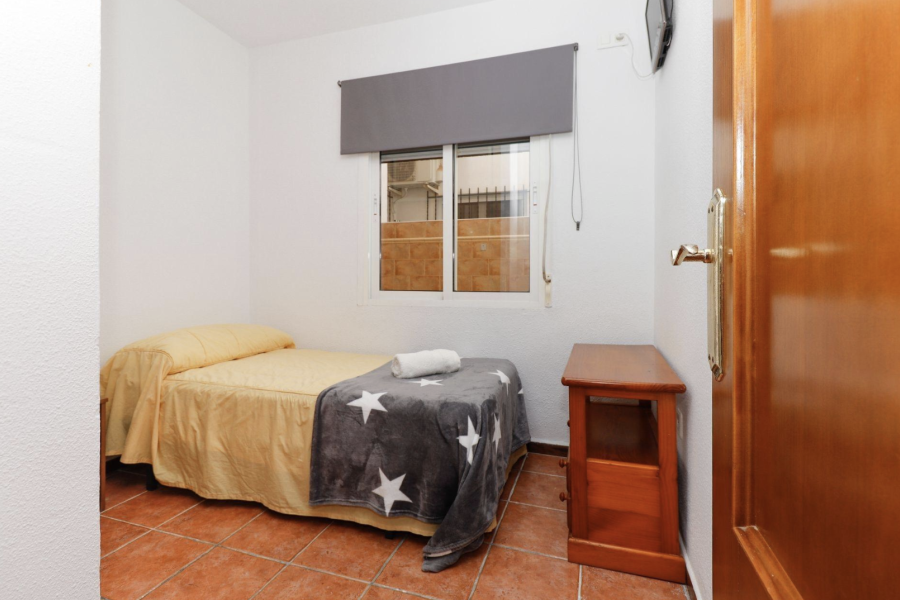 Resale - Apartamento/Bungalow - Torrevieja  - Los Locos