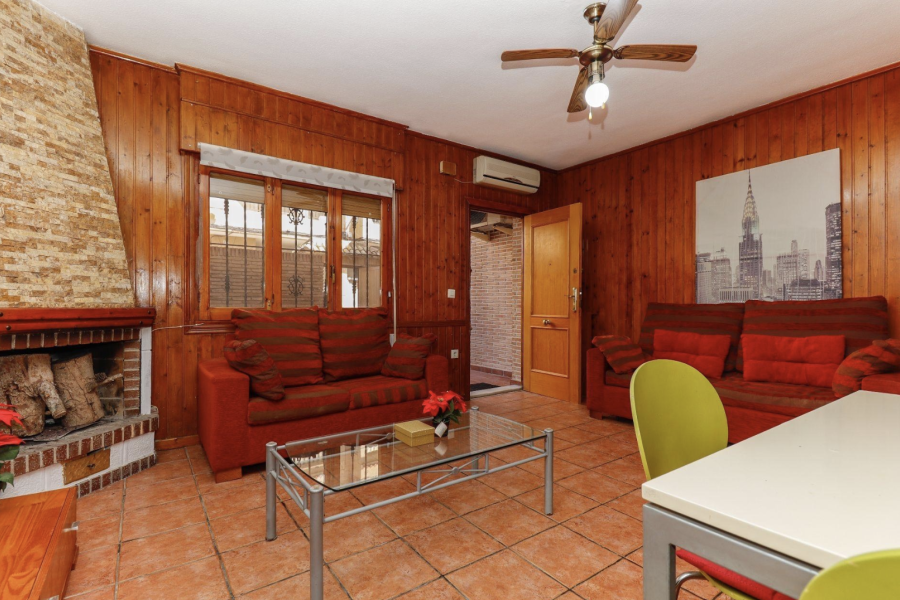 Resale - Apartamento/Bungalow - Torrevieja  - Los Locos