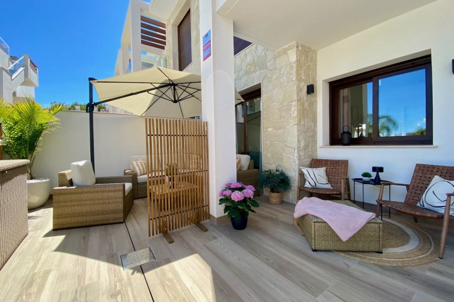Resale - Apartment/Bungalow - Torrevieja  - Los Balcones