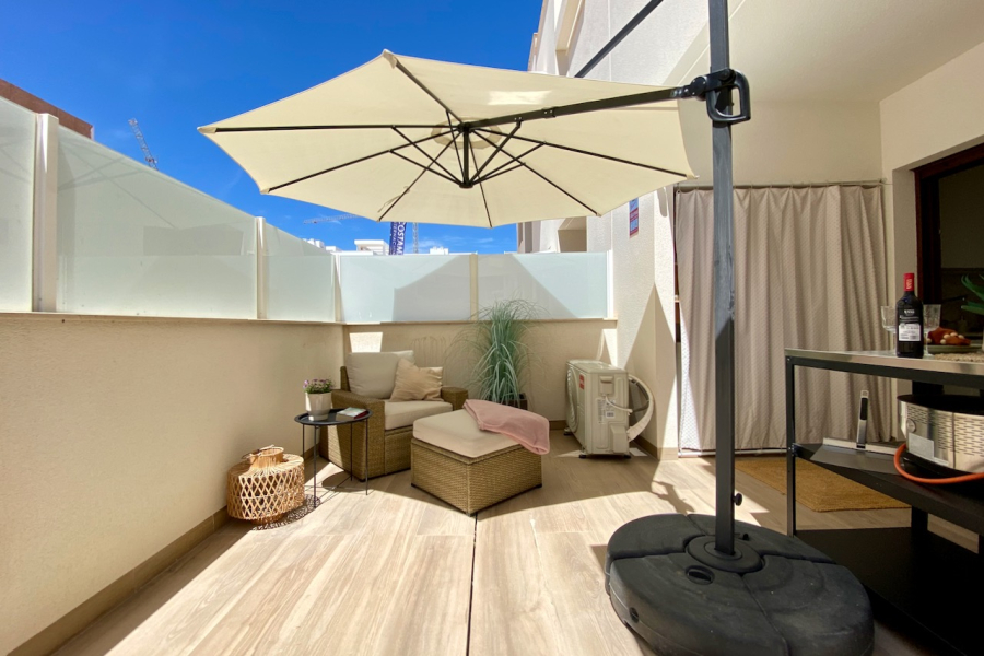 Resale - Apartment/Bungalow - Torrevieja  - Los Balcones