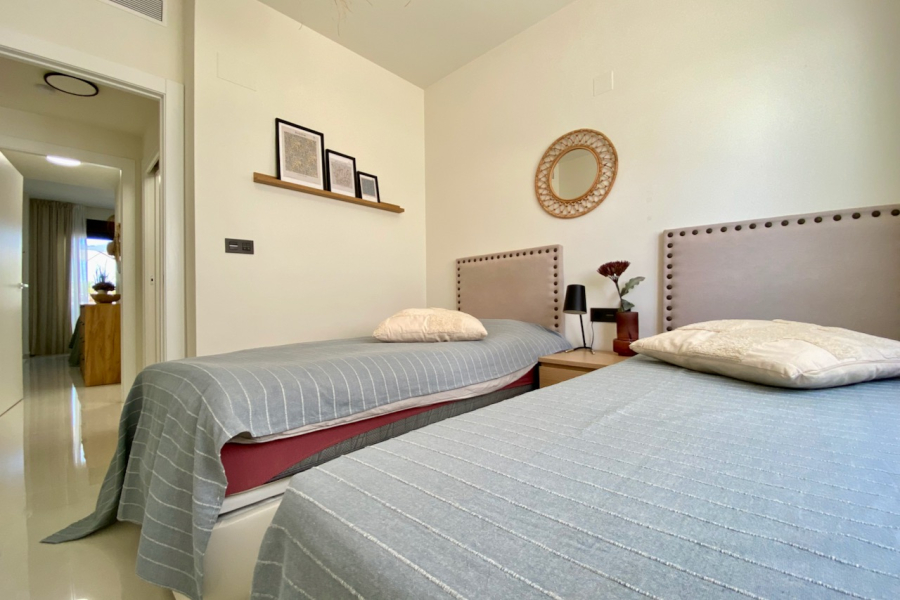 Resale - Apartment/Bungalow - Torrevieja  - Los Balcones