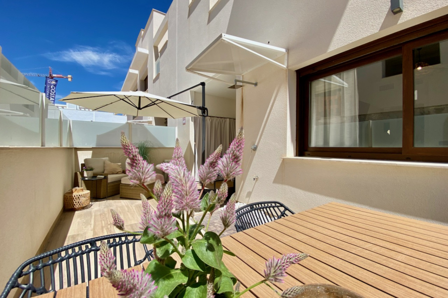 Resale - Apartment/Bungalow - Torrevieja  - Los Balcones