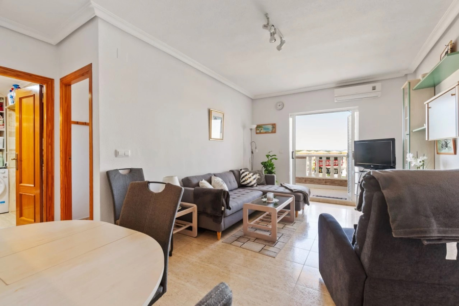 Resale - Apartment/Bungalow - Torrevieja  - La Mata