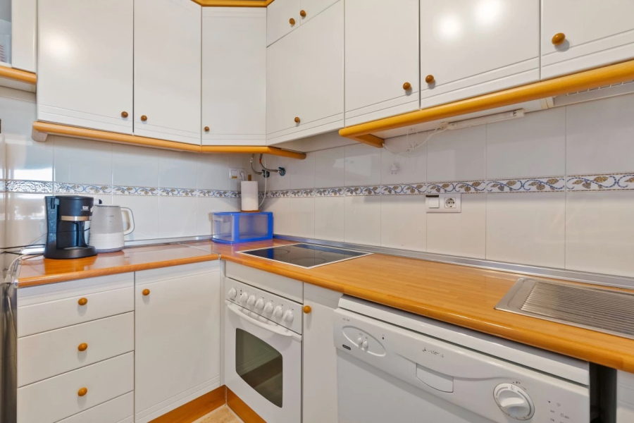 Resale - Apartment/Bungalow - Torrevieja  - La Mata