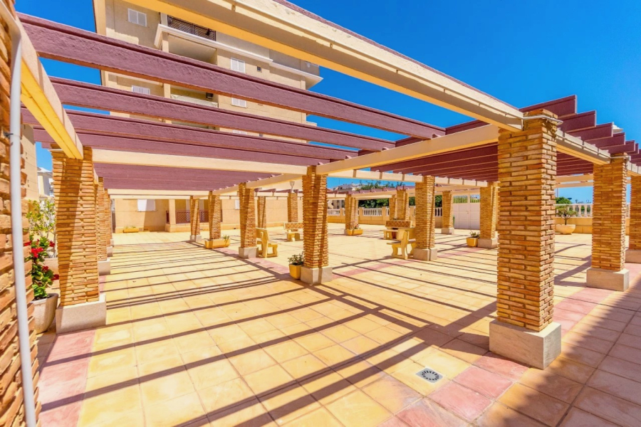 Resale - Apartment/Bungalow - Torrevieja  - La Mata