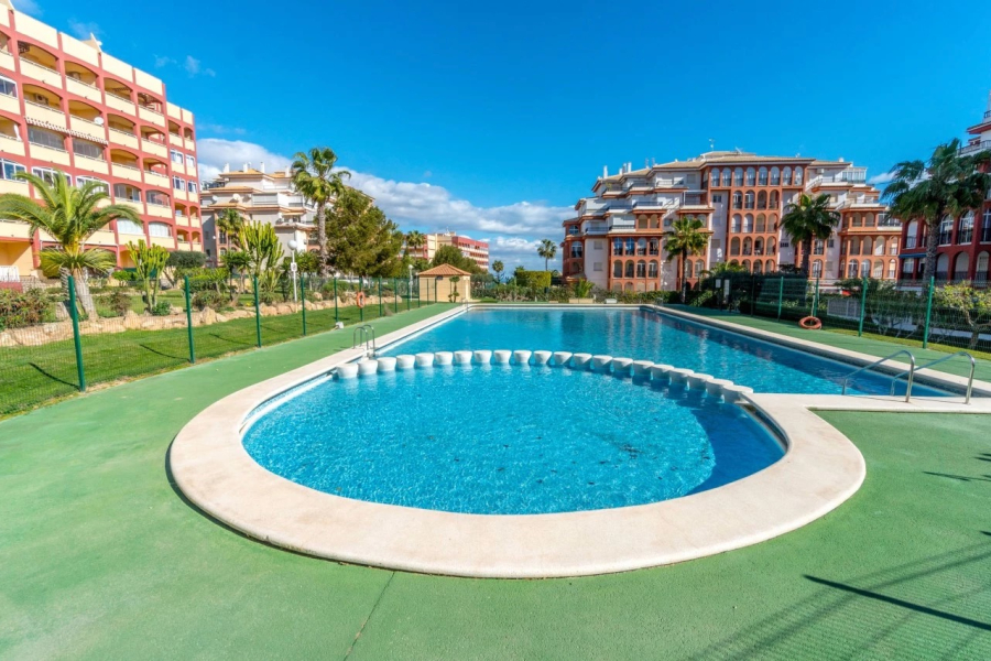 Resale - Lägenhet / Bungalow  - Torrevieja  - Torreblanca