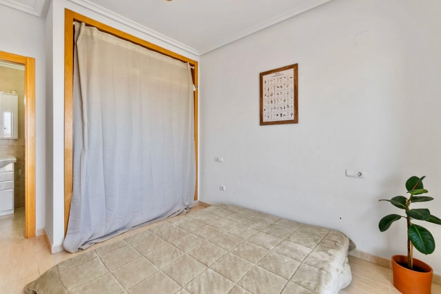 Resale - Lägenhet / Bungalow  - Torrevieja  - Torreblanca