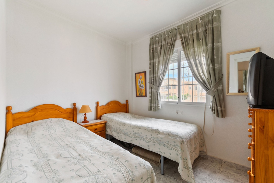 Resale - Lägenhet / Bungalow  - Torrevieja  - Aguas Nuevas