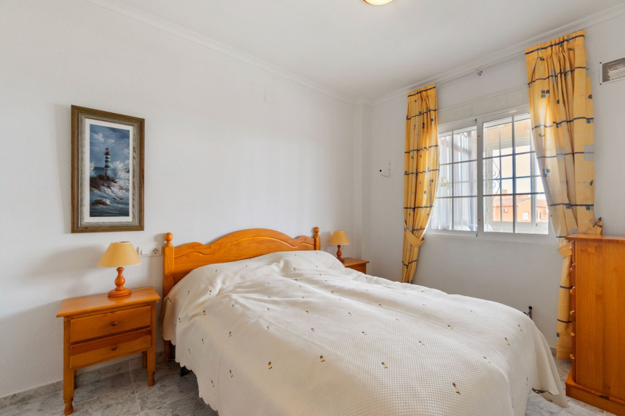 Resale - Lägenhet / Bungalow  - Torrevieja  - Aguas Nuevas