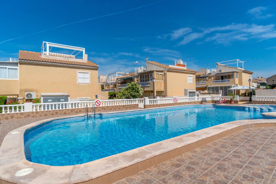 Resale - Lägenhet / Bungalow  - Torrevieja  - Aguas Nuevas