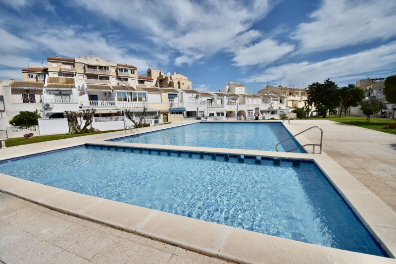 Radhus / Duplex - Resale - Torrevieja  - Aguas Nuevas