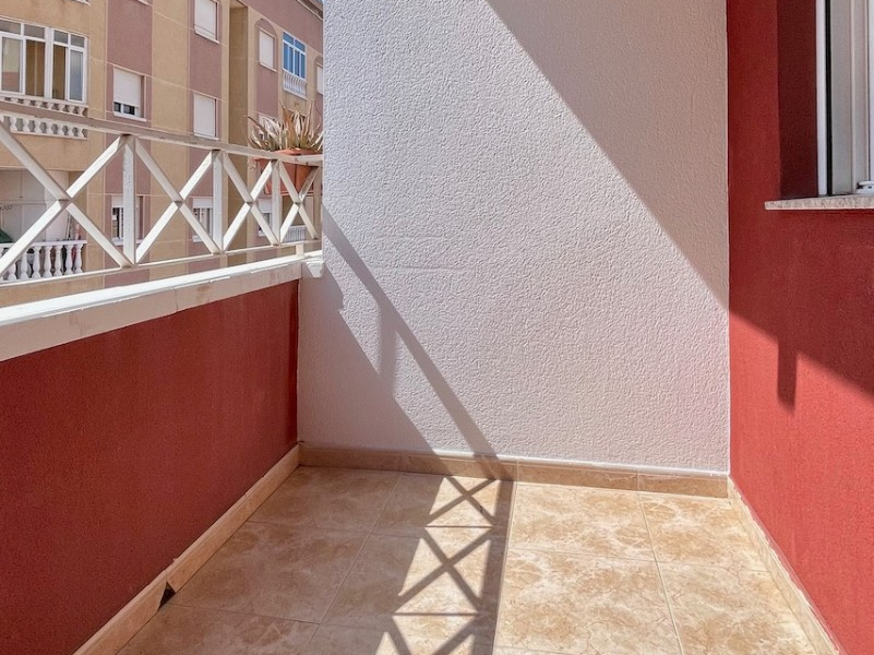 Resale - Lägenhet / Bungalow  - Torrevieja  - Parque de las Naciones