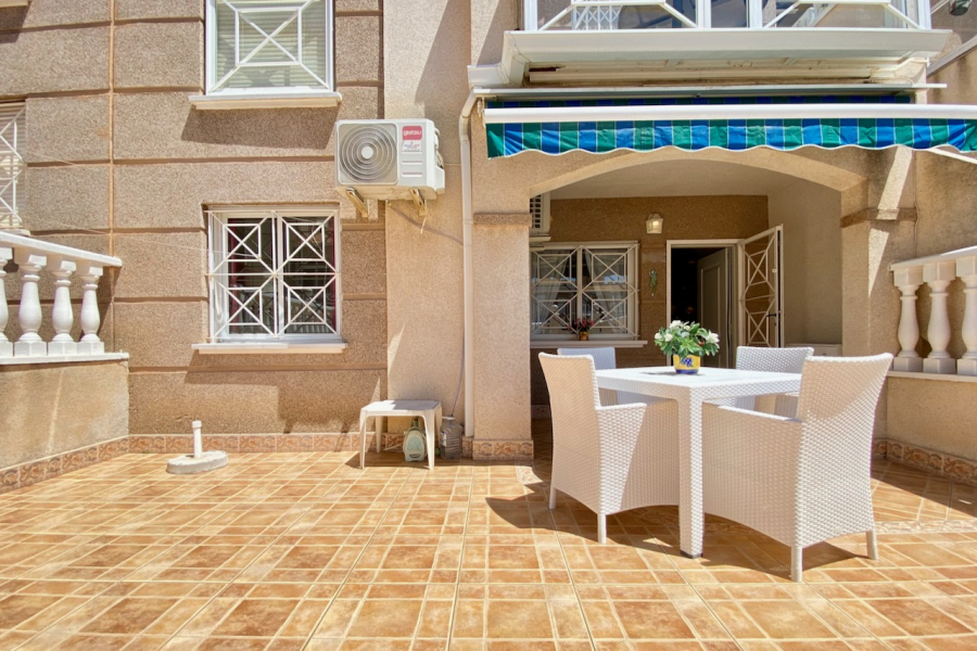 Resale - Lägenhet / Bungalow  - Torrevieja  - Aguas Nuevas