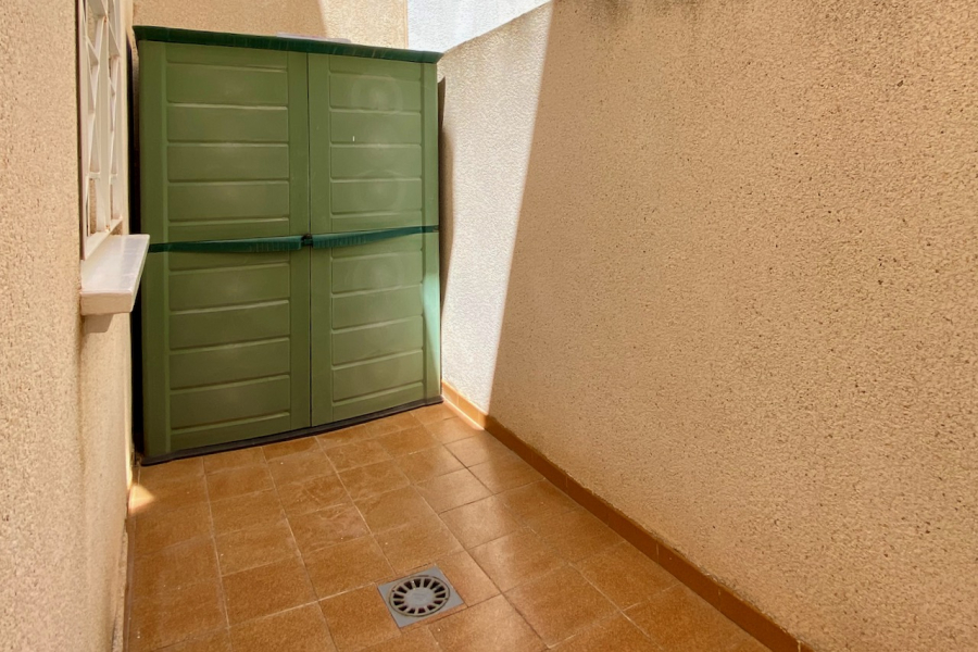 Resale - Lägenhet / Bungalow  - Torrevieja  - Aguas Nuevas