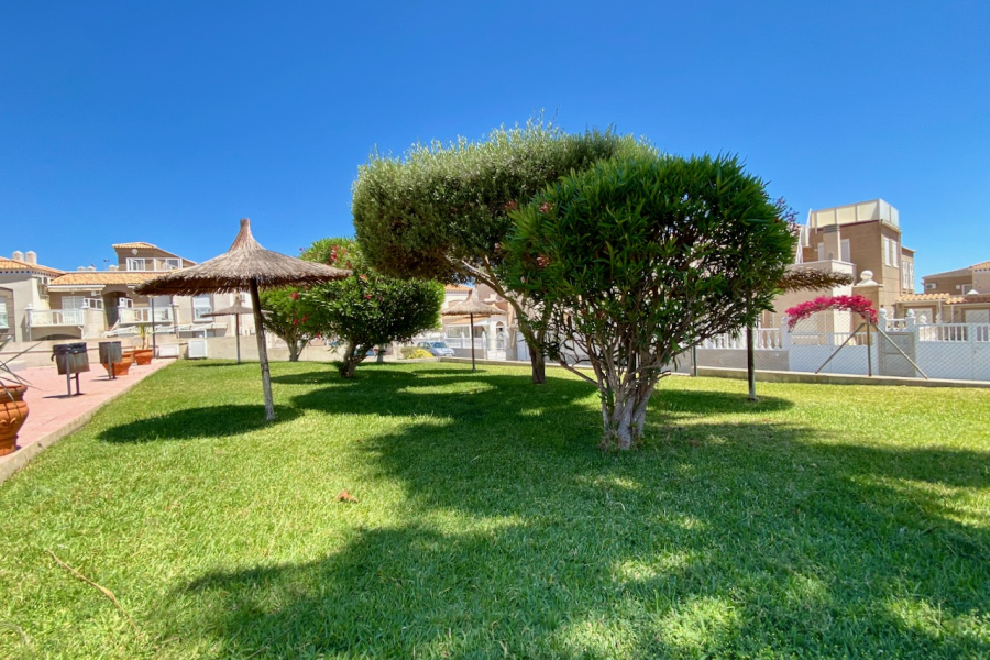 Resale - Lägenhet / Bungalow  - Torrevieja  - Aguas Nuevas