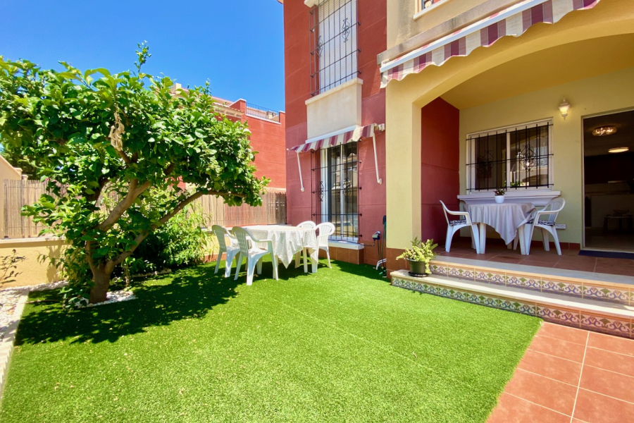 Resale - Apartment/Bungalow - Torrevieja  - Aguas Nuevas