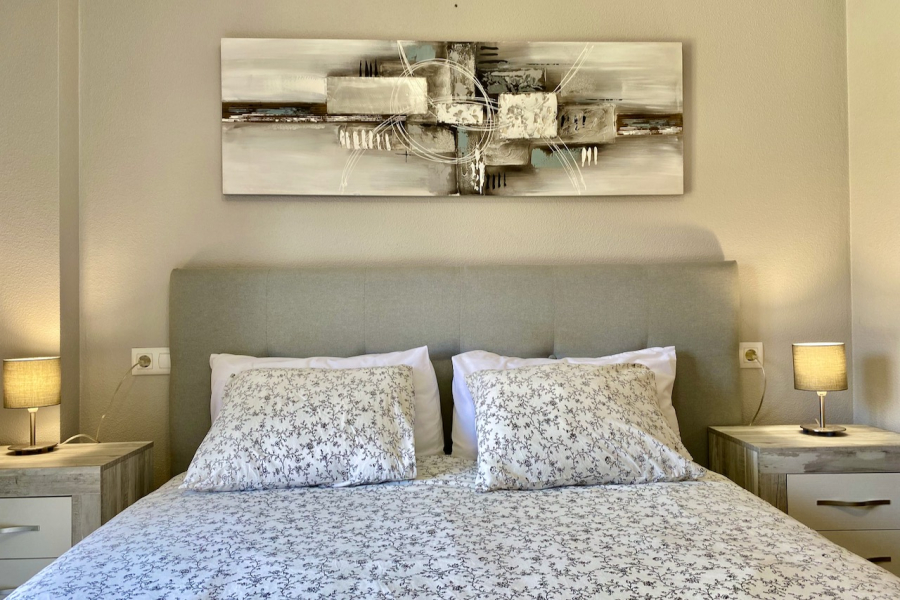 Resale - Apartment/Bungalow - Torrevieja  - Aguas Nuevas