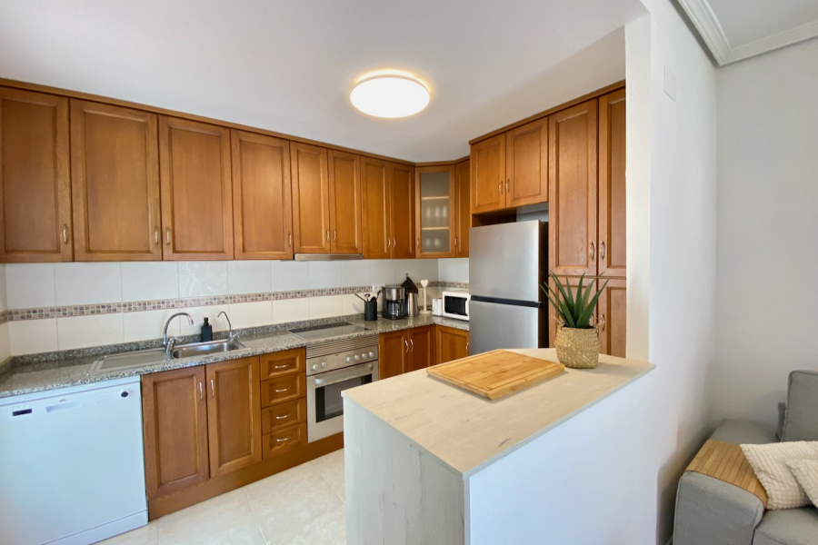 Resale - Apartment/Bungalow - Torrevieja  - Aguas Nuevas