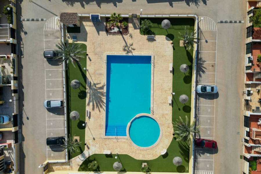 Resale - Apartment/Bungalow - Torrevieja  - Aguas Nuevas