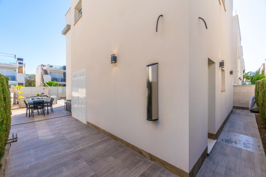 Bruktboliger - Villa - Torrevieja  - Torreta Florida