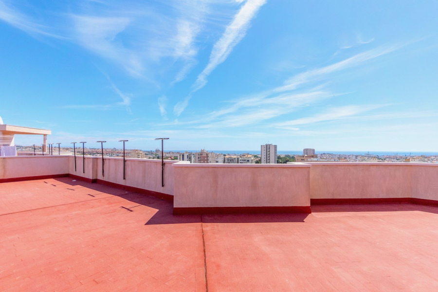 Resale - Apartamento/Bungalow - Torrevieja  - Nueva Torrevieja