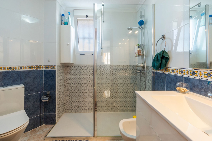 Resale - Apartamento/Bungalow - Torrevieja  - Nueva Torrevieja