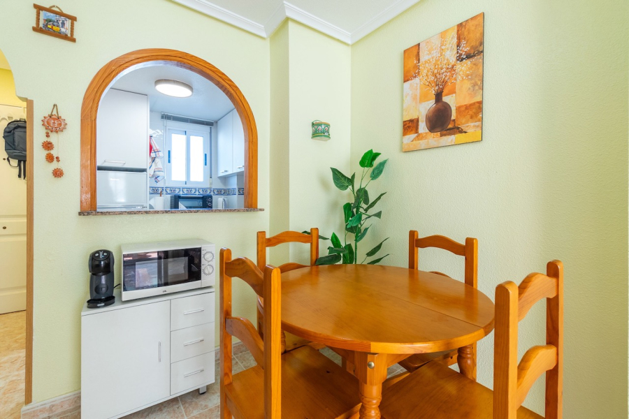 Resale - Apartamento/Bungalow - Torrevieja  - Nueva Torrevieja