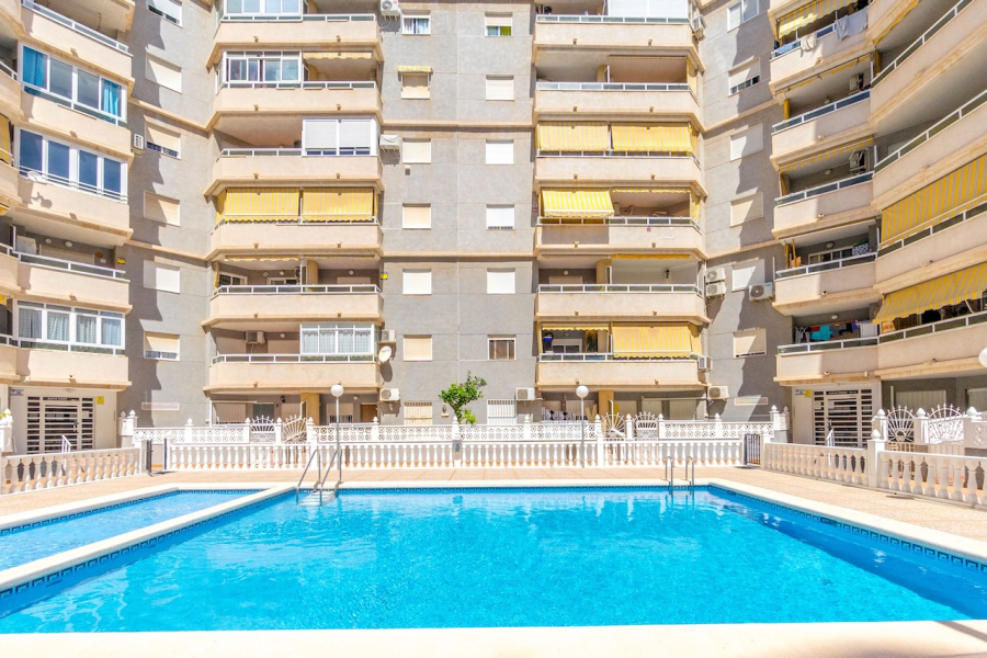 Resale - Apartamento/Bungalow - Torrevieja  - Nueva Torrevieja