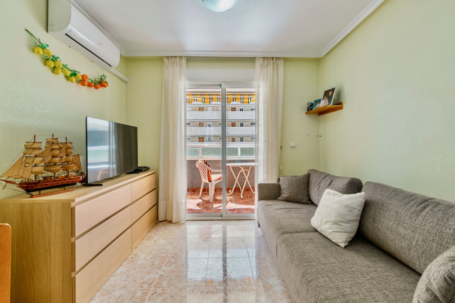 Resale - Apartamento/Bungalow - Torrevieja  - Nueva Torrevieja