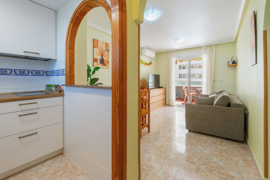 Resale - Apartamento/Bungalow - Torrevieja  - Nueva Torrevieja