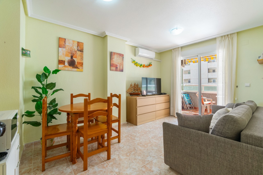 Resale - Apartamento/Bungalow - Torrevieja  - Nueva Torrevieja