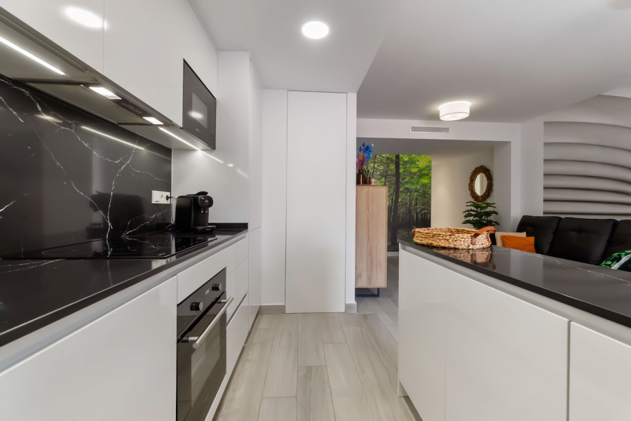 Resale - Lägenhet / Bungalow  - Torrevieja  - Playa del Cura