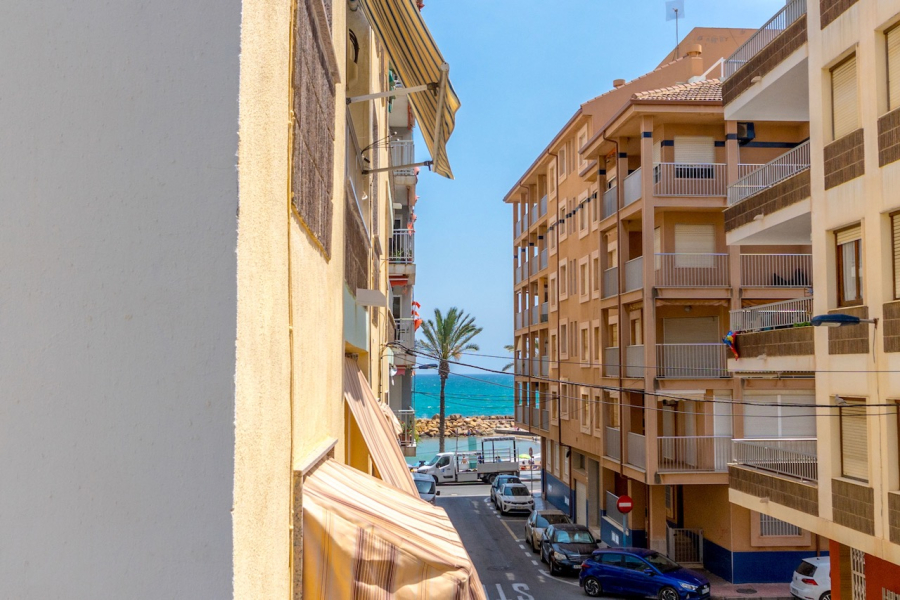 Resale - Lägenhet / Bungalow  - Torrevieja  - Playa del Cura