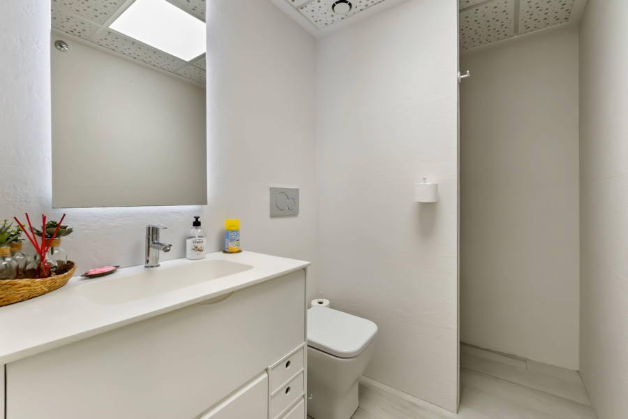 Resale - Lägenhet / Bungalow  - Torrevieja  - Playa del Cura