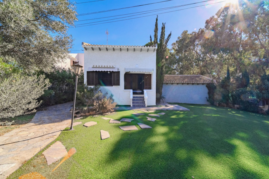 Resale - Villa / Semi detached - Orihuela Costa - Playa Flamenca