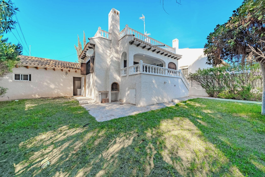 Resale - Villa / Semi detached - Orihuela Costa - Playa Flamenca