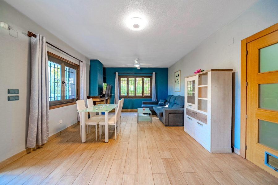 Resale - Villa / Semi detached - Orihuela Costa - Playa Flamenca