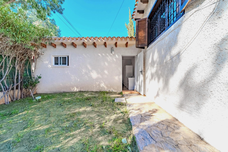Resale - Villa / Semi detached - Orihuela Costa - Playa Flamenca
