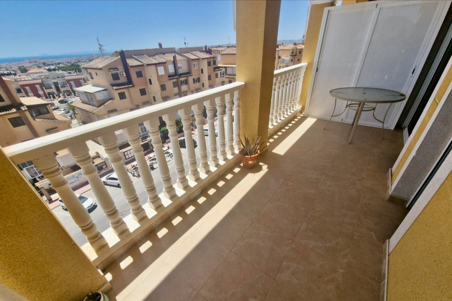 Resale - Apartment/Bungalow - Torrevieja  - La Mata