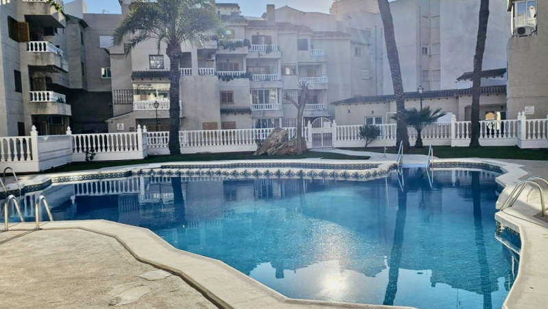 Apartment/Bungalow - Resale - Torrevieja  - Los Locos