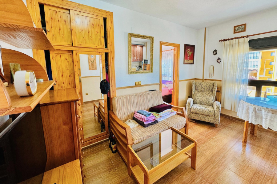 Resale - Lägenhet / Bungalow  - Torrevieja  - La Mata