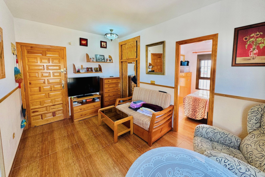 Resale - Lägenhet / Bungalow  - Torrevieja  - La Mata