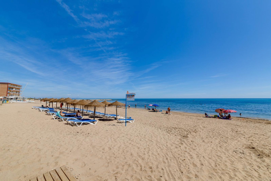 Resale - Lägenhet / Bungalow  - Torrevieja  - La Mata