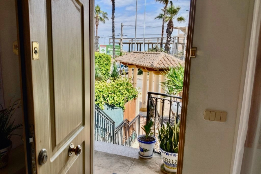 Resale - Apartment/Bungalow - Torrevieja  - Torreblanca