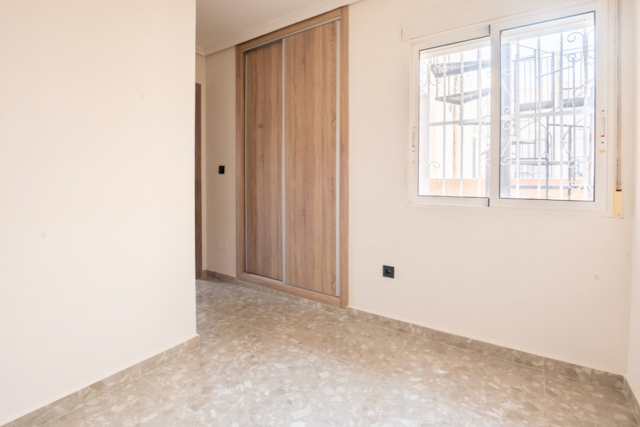 Resale - Apartment/Bungalow - Orihuela Costa - La Florida